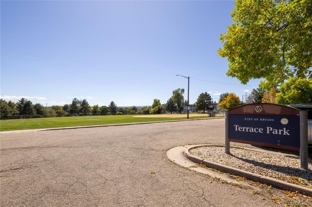 8735 W 54th Place, Arvada, CO 80002
