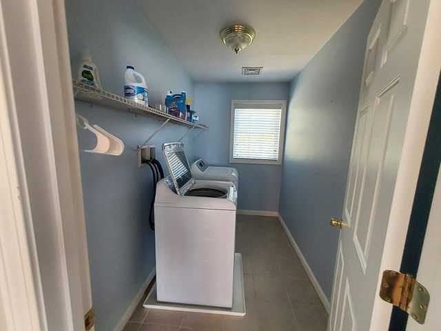 71 Eagle Dr, Dudley, MA 01571