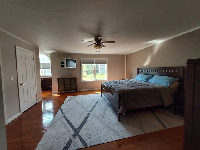 71 Eagle Dr, Dudley, MA 01571