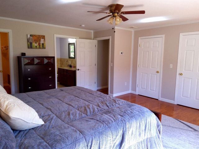 71 Eagle Dr, Dudley, MA 01571