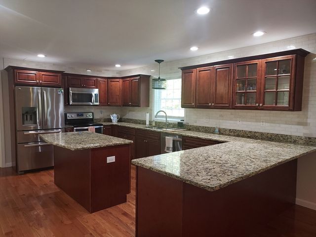 71 Eagle Dr, Dudley, MA 01571