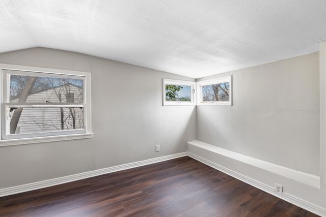 2313 S Volutsia Ave, Wichita, KS 67211