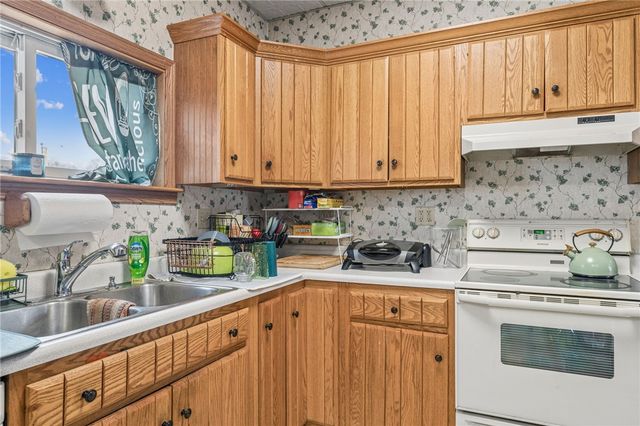 568 N Main St, City Of Greensburg, PA 15601