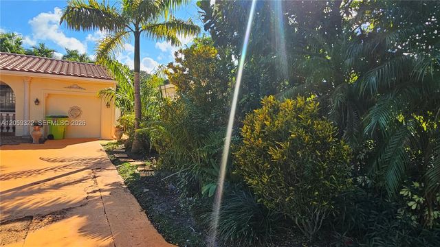 156 NW 88th St, El Portal, FL 33150