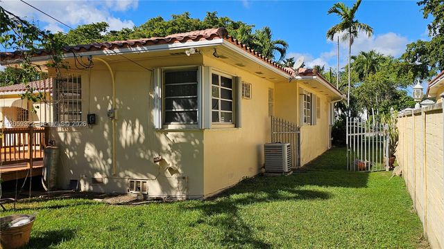 156 NW 88th St, El Portal, FL 33150