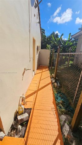156 NW 88th St, El Portal, FL 33150