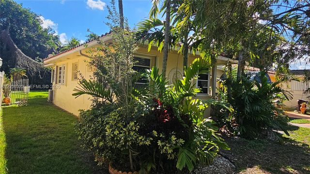 156 NW 88th St, El Portal, FL 33150