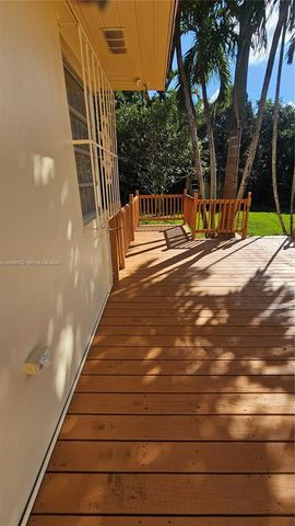 156 NW 88th St, El Portal, FL 33150
