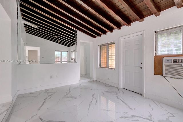 156 NW 88th St, El Portal, FL 33150