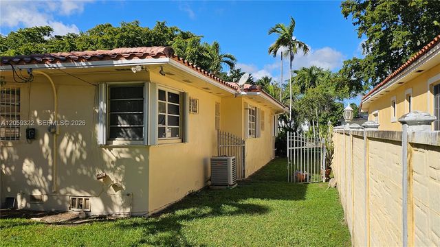 156 NW 88th St, El Portal, FL 33150
