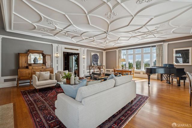 62 Farragut Avenue, Piedmont, CA 94610