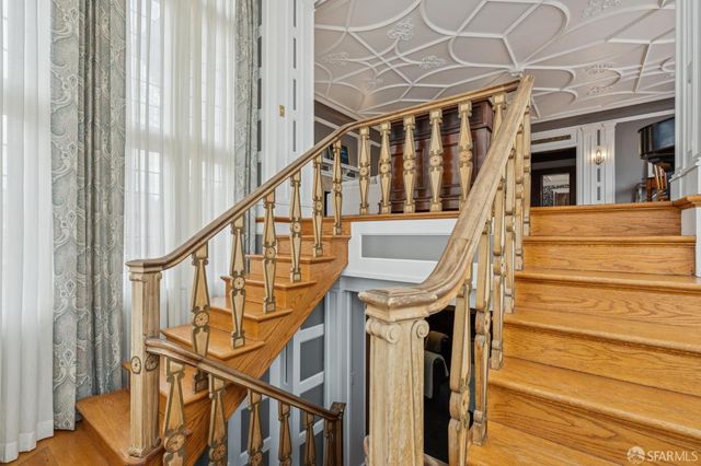 62 Farragut Avenue, Piedmont, CA 94610