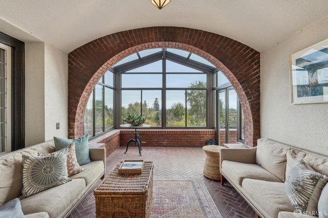 62 Farragut Avenue, Piedmont, CA 94610