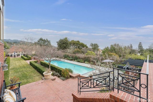 62 Farragut Avenue, Piedmont, CA 94610