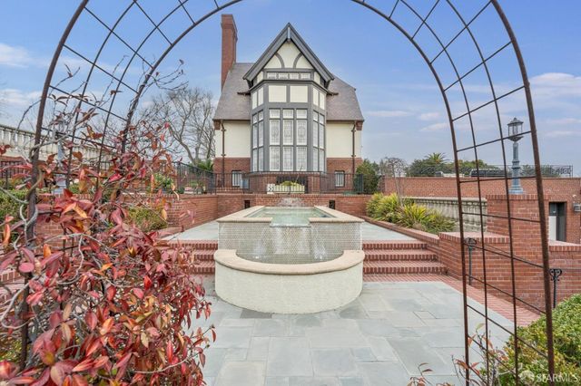 62 Farragut Avenue, Piedmont, CA 94610