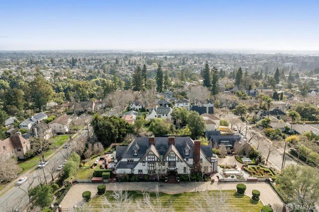 62 Farragut Avenue, Piedmont, CA 94610