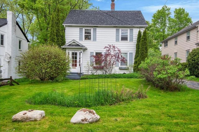 22 Proctor Avenue, South Burlington, VT 05403