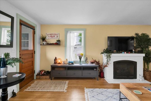 22 Proctor Avenue, South Burlington, VT 05403