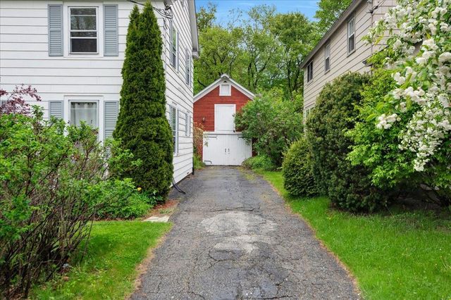 22 Proctor Avenue, South Burlington, VT 05403