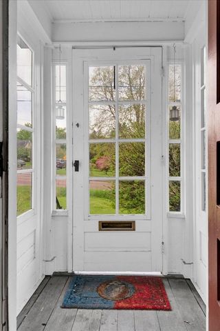 22 Proctor Avenue, South Burlington, VT 05403