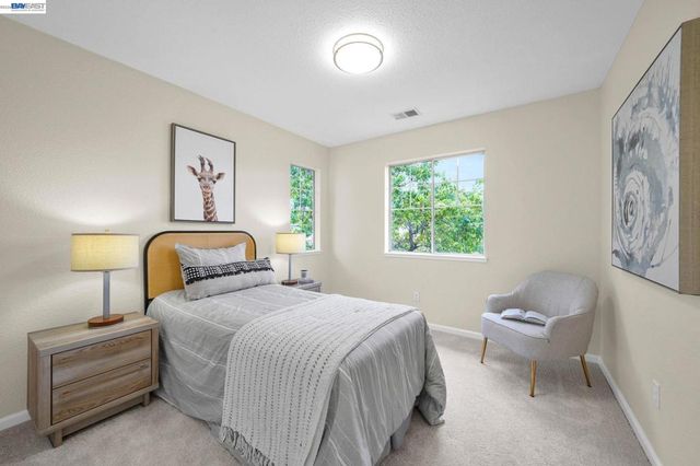 37489 Summer Holly Cmn, Fremont, CA 94536