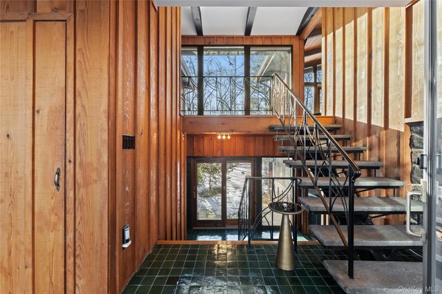 4 McGuire Lane, Croton-on-hudson, NY 10567