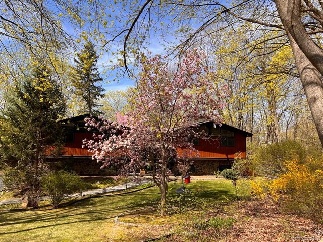 4 McGuire Lane, Croton-on-hudson, NY 10567