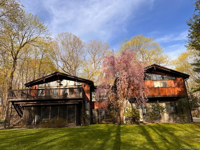 4 McGuire Lane, Croton-on-hudson, NY 10567