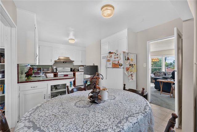 7307 Lenox Avenue, Riverside, CA 92504