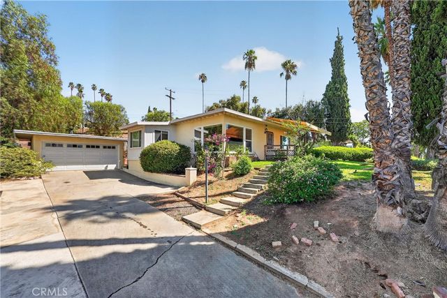 7307 Lenox Avenue, Riverside, CA 92504