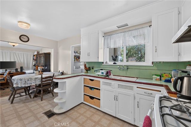 7307 Lenox Avenue, Riverside, CA 92504