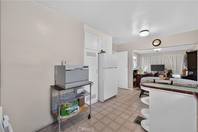 7307 Lenox Avenue, Riverside, CA 92504