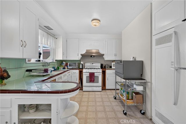 7307 Lenox Avenue, Riverside, CA 92504
