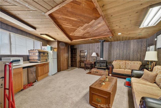 7307 Lenox Avenue, Riverside, CA 92504