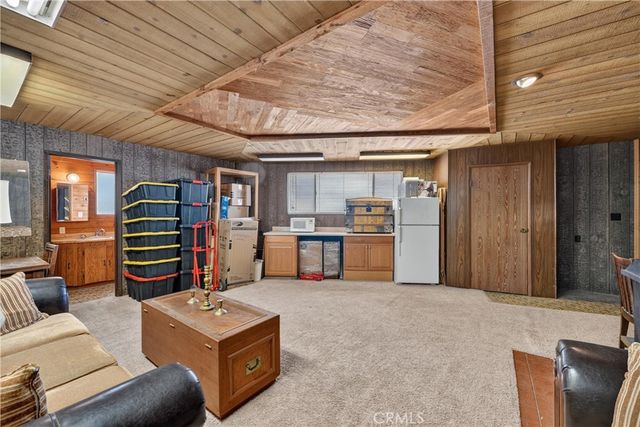 7307 Lenox Avenue, Riverside, CA 92504