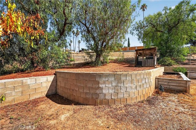 7307 Lenox Avenue, Riverside, CA 92504