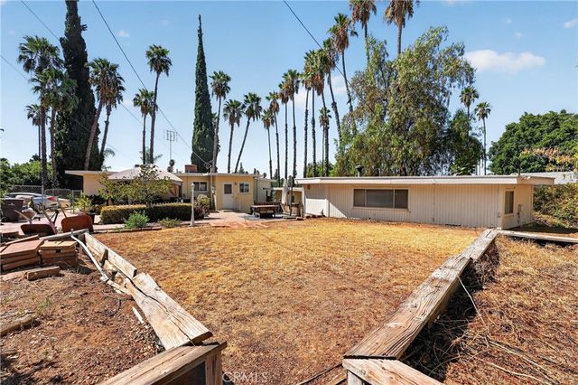 7307 Lenox Avenue, Riverside, CA 92504