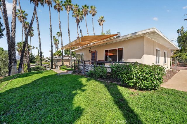 7307 Lenox Avenue, Riverside, CA 92504