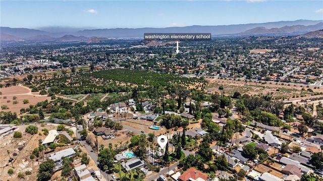 7307 Lenox Avenue, Riverside, CA 92504