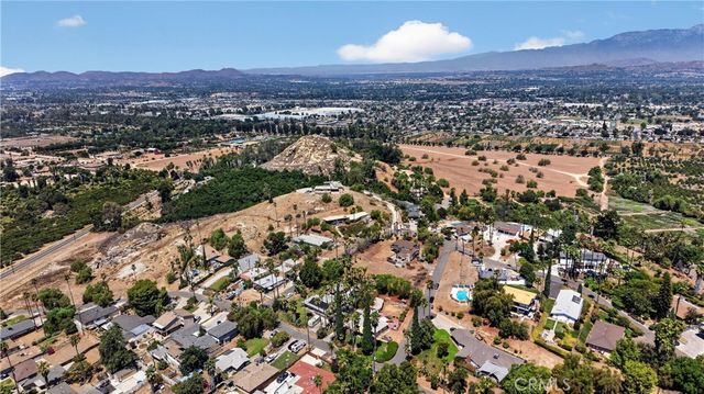 7307 Lenox Avenue, Riverside, CA 92504