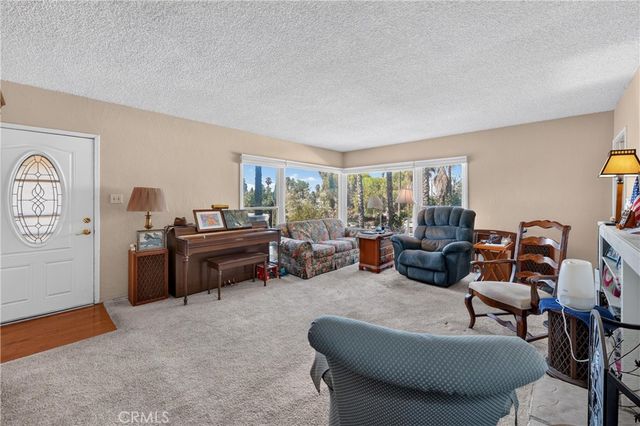 7307 Lenox Avenue, Riverside, CA 92504