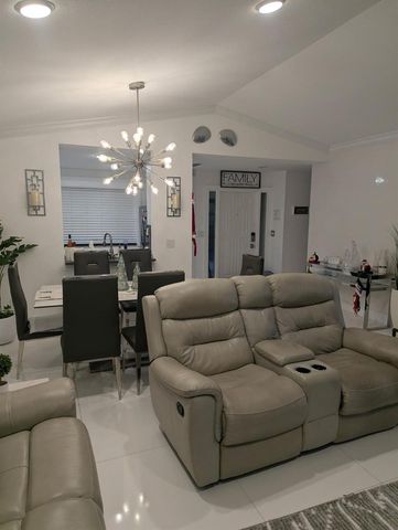 23277 Barlake Drive, Boca Raton, FL 33433
