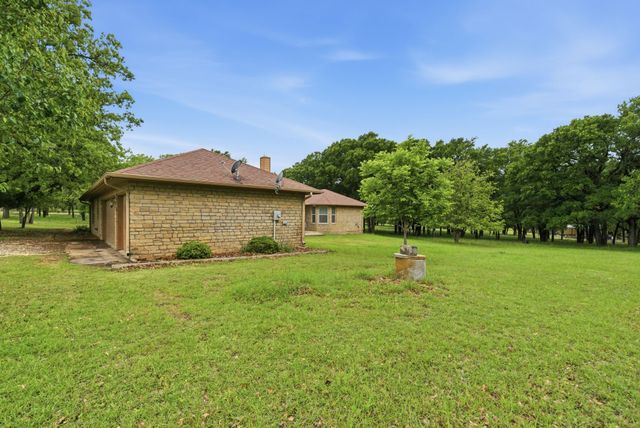 1596 County Road 510, Stephenville, TX 76401