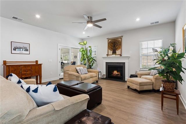 207 Apprentice LNDG, Williamsburg, VA 23185
