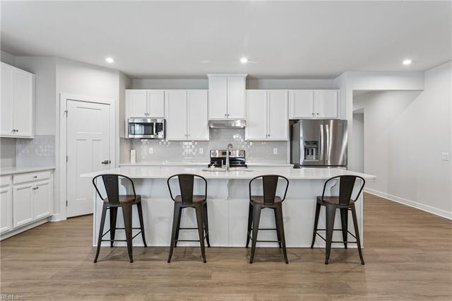 207 Apprentice LNDG, Williamsburg, VA 23185