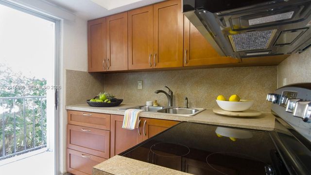1821 Jefferson Ave 106, Miami Beach, FL 33139