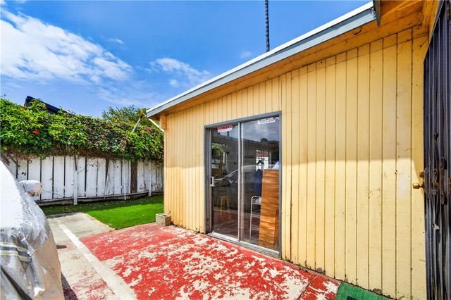 981 W Upland, San Pedro, CA 90731