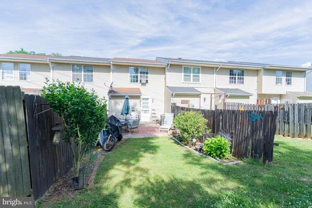 207 WILLOW BROOK DR, Charles Town, WV 25414