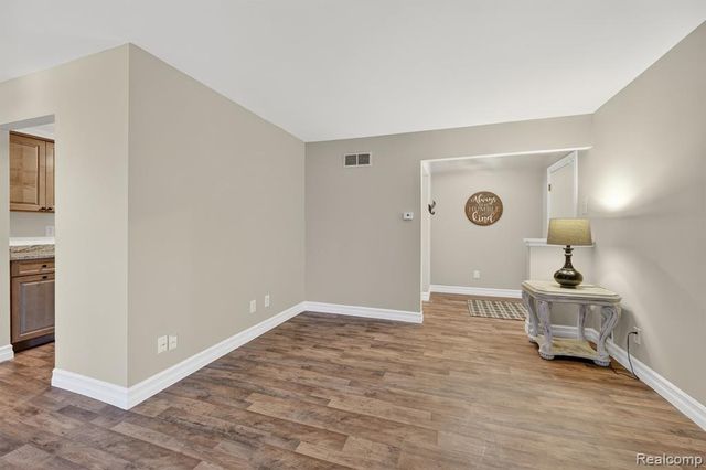 1870 Fort Street 1, Trenton, MI 48183