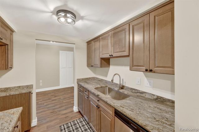 1870 Fort Street 1, Trenton, MI 48183